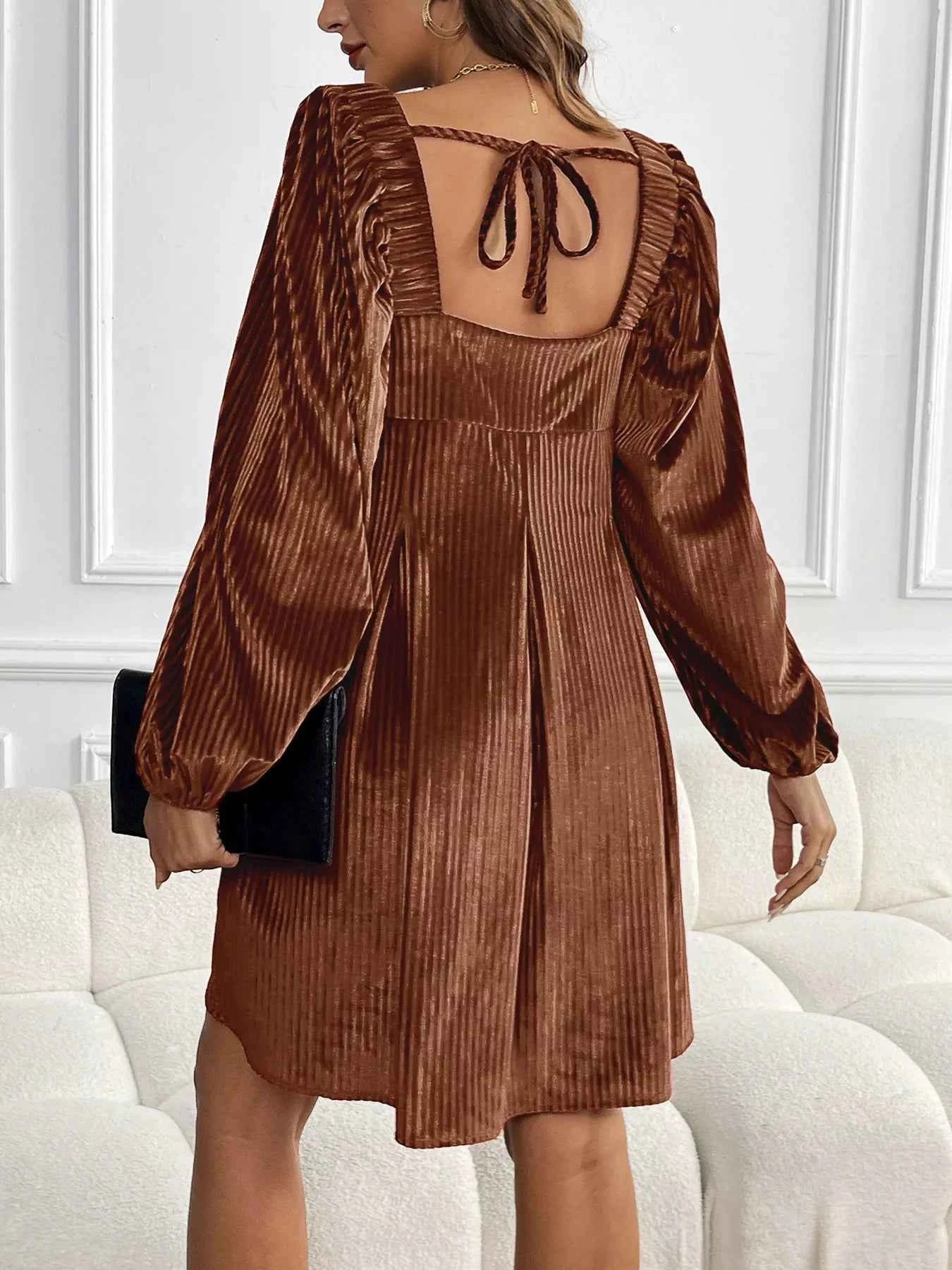 Velvet Square Neck Long Sleeve Dress 4fa61c18-7551-4919-87c9-db625c80d2c1-Max-Origin