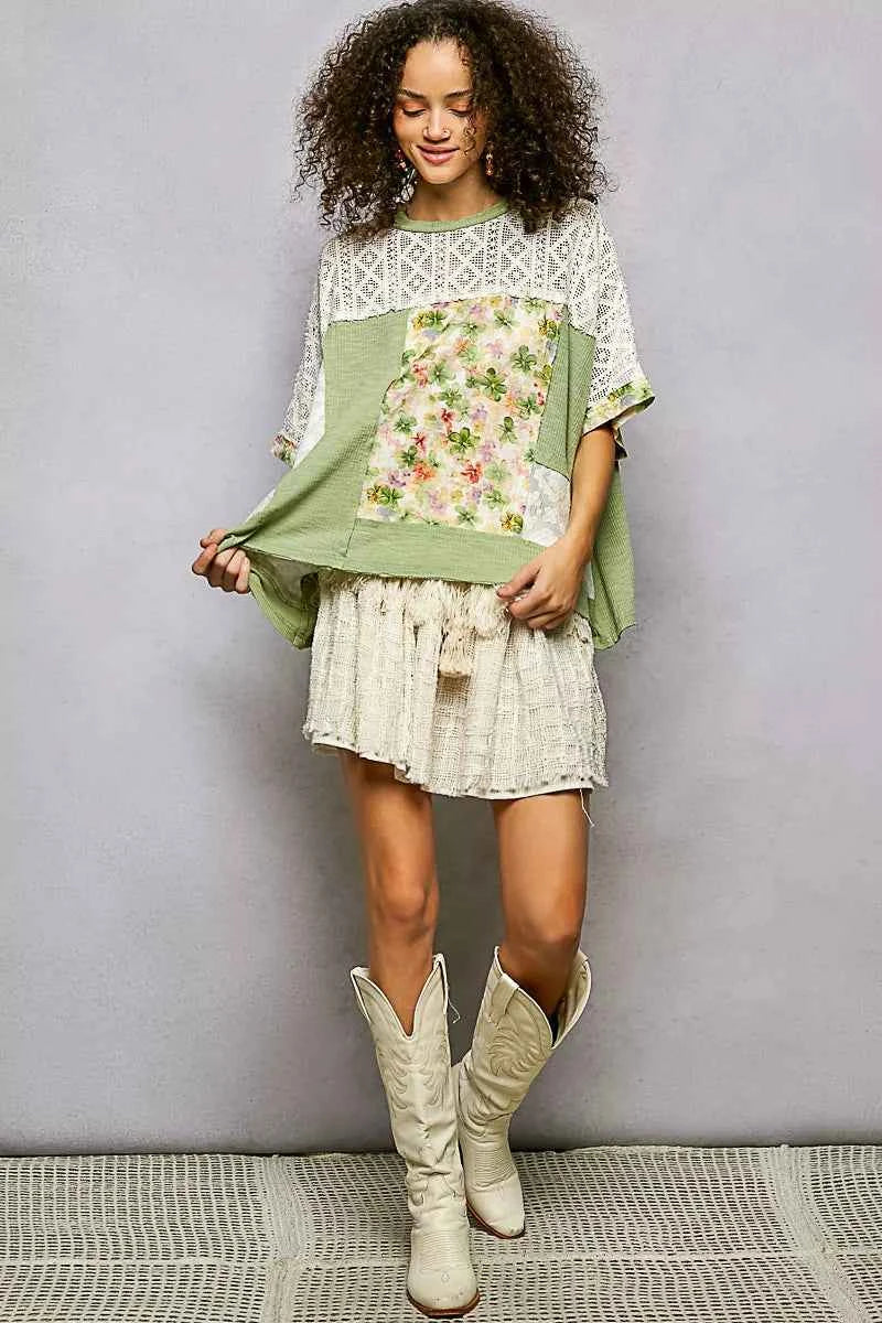 POL Floral Patchwork Lace Accent Blouse 4fd7254d-9823-4ecf-b0ab-5f3584e49127-Max-Origin