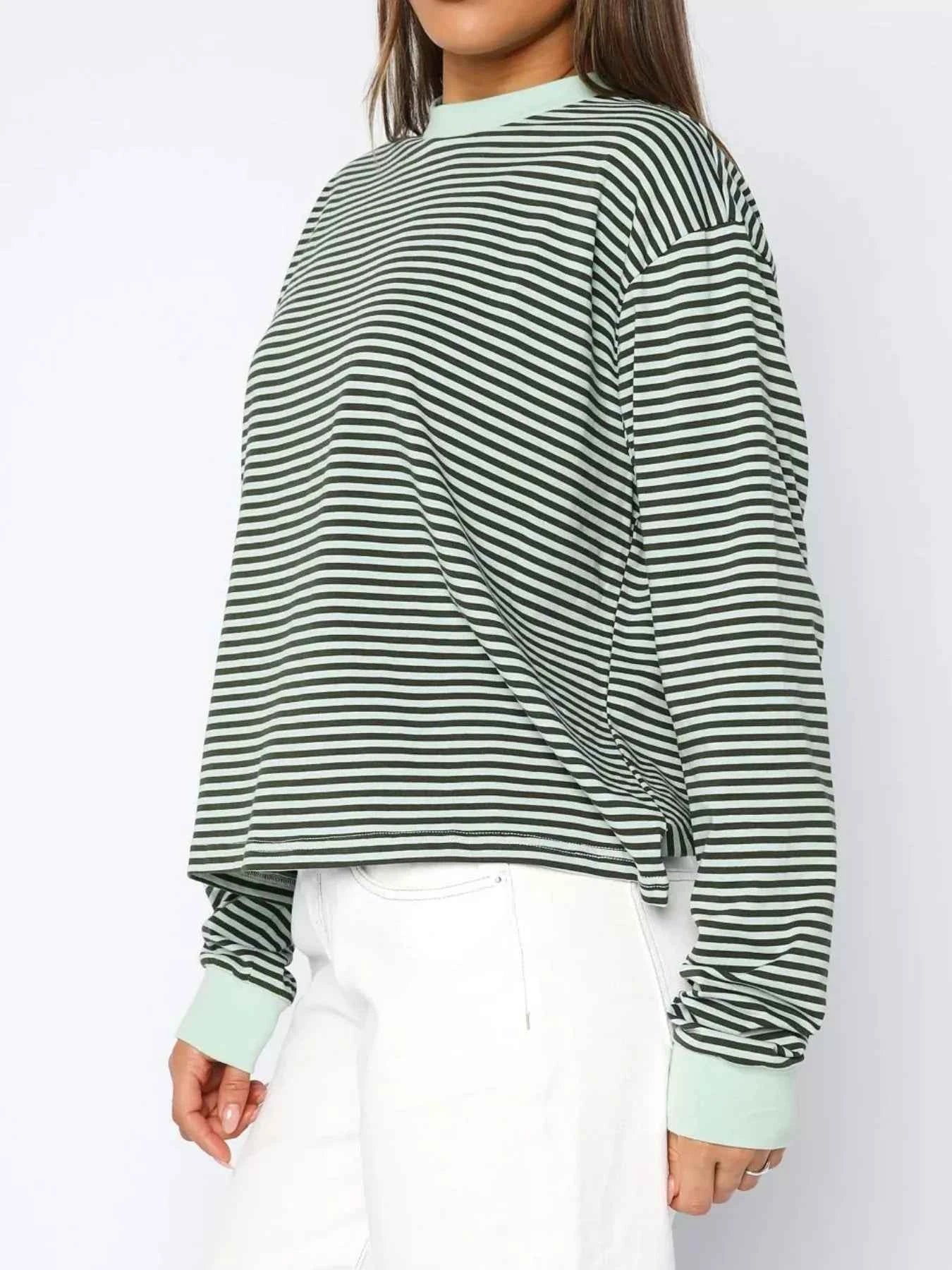 Striped Oversized Round Neck Sweatshirt 4fdb9113-3ced-43e2-8cad-c02dfe799851-Max-Origin