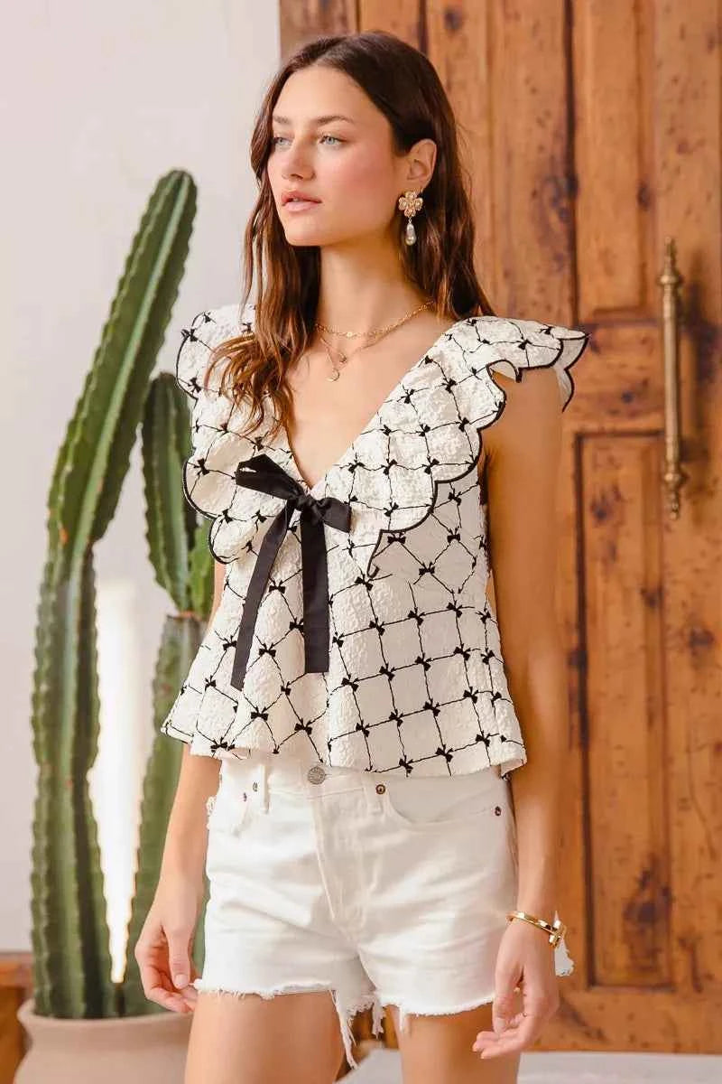 SO ME Bow Texture Jacquard Woven Top with Scallop and Tie 50164a8fc01f47eba83e790e098663b0-Max-Origin