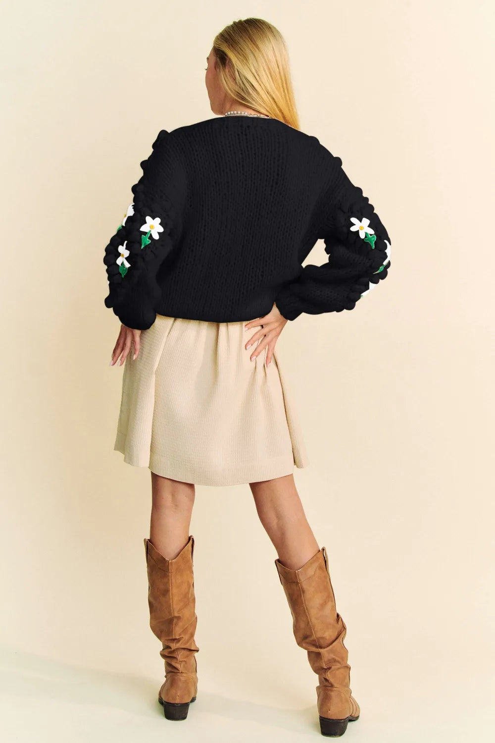 Davi & Dani Floral Pattern Button Down Cardigan 50b7db08-3f4f-49c6-b4a5-079019dd5847-Max