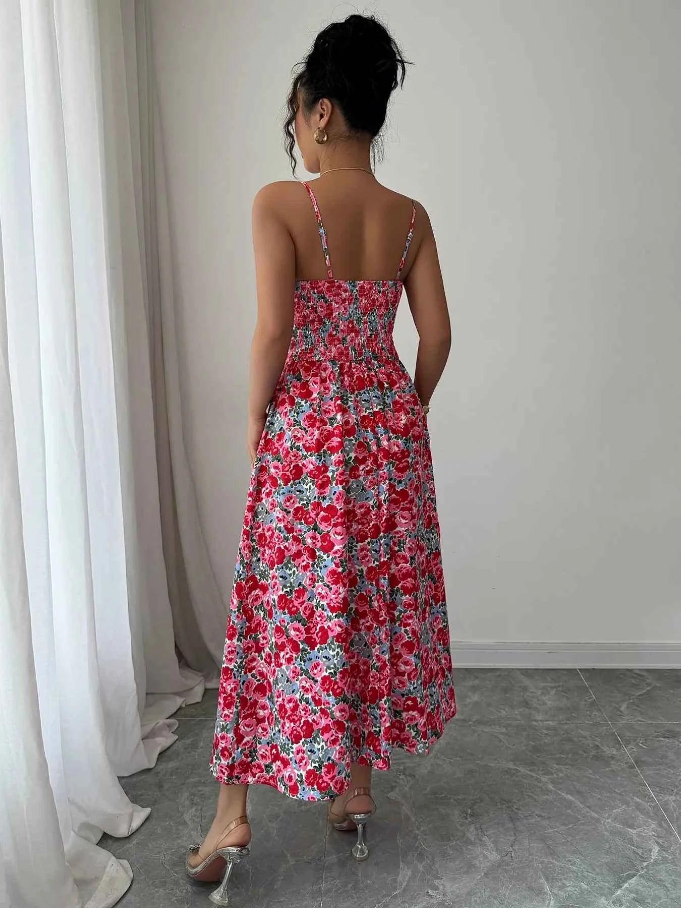 Floral Print Sweetheart Neck Cami Dress 512b736a-0da1-4307-8941-f72aecfce940-Max-Origin