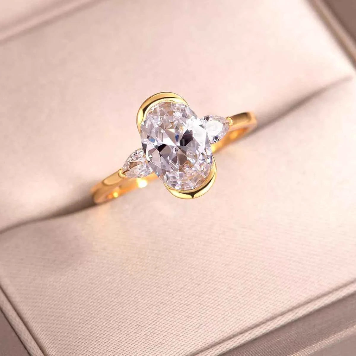 2.5 Carat Moissanite 925 Sterling Silver Ring Gold 512bec51-ced2-4abf-a7f5-9e1dae26e59d-Max-Origin