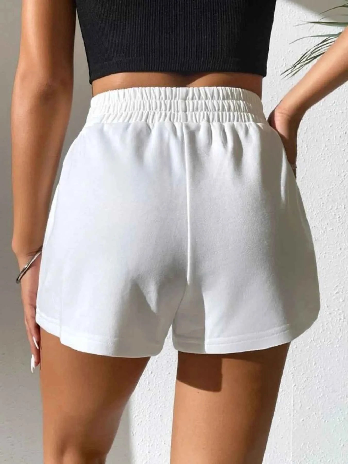 Elastic Waist Shorts with Pockets 51540044-f5fc-4084-9421-e1813e8150a1-Max-Origin