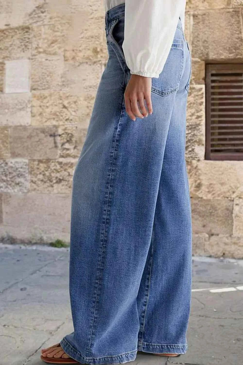 Pocketed Embroidered Straight Leg Jeans 51742539-9015-4f3d-aabf-2df4b00ab905-Max