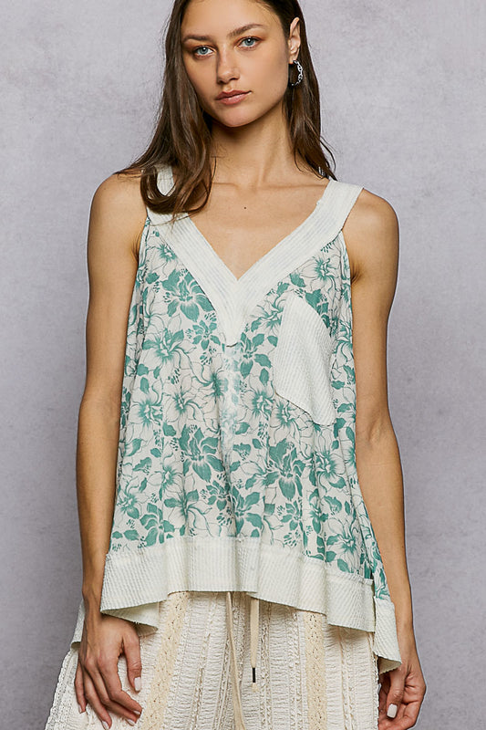 POL Floral V-Neck Tank with Front Pocket 51c3bf6c-1e46-4673-9776-e990831aa5d3-Max
