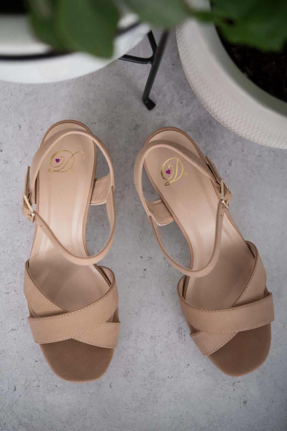 Fortune Dynamic Genuine Joy Crisscross Block Heel Sandals 522e2b9d440f4374829b829c0bbed041-Max