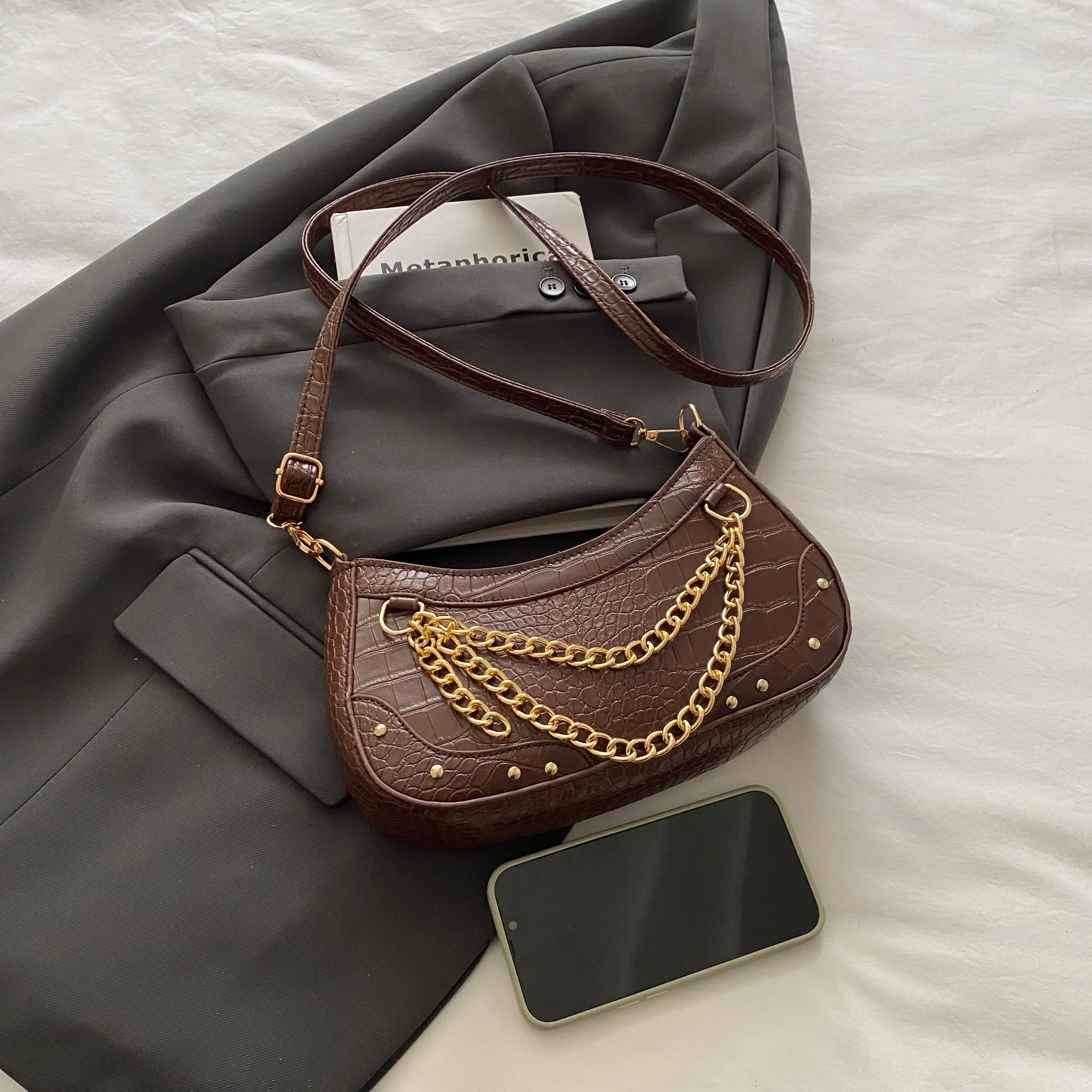 Chain-Embellished Shoulder Bag 528162f369b447e7b8a1b4ea826f871f-Max-Origin