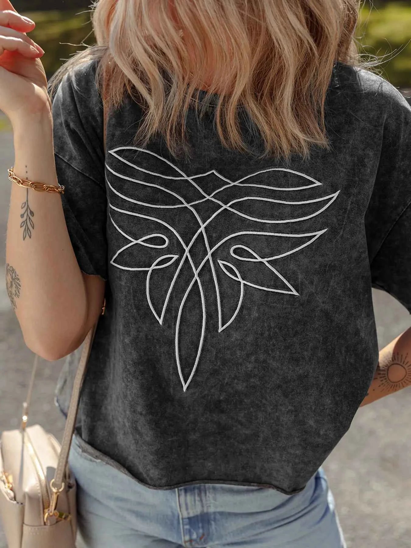 Floral Embroidered Mineral Wash Crew Neck T Shirt 52946c3971014ecf8ab30b2f8369bc6d-Max-Origin