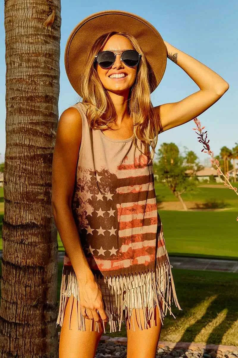 BiBi American Flag Print Knit Sleeveless Top 52cc1a9496e54151b639c8d1d1920f13-Max-Origin