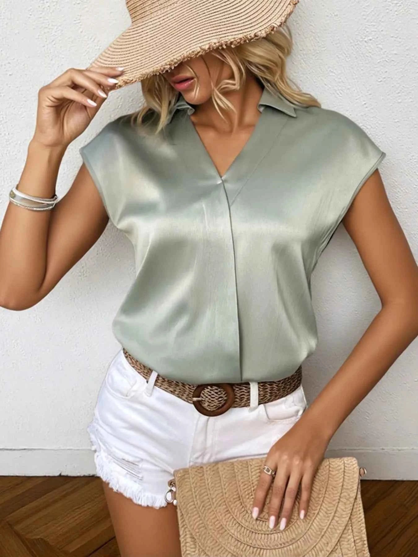 Johnny Collar Short Sleeve Blouse 535c019472be4935ad60ac1ca84e58a6-Max-Origin