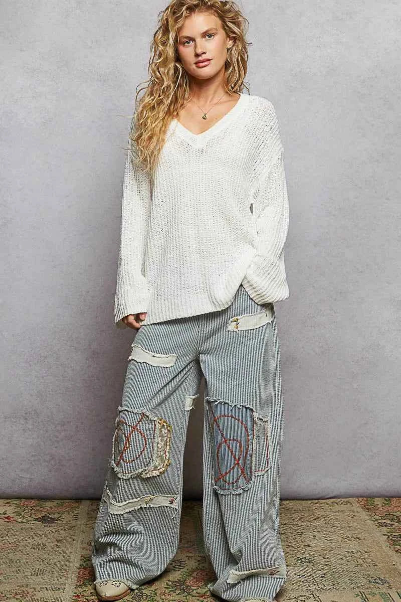 POL Oversized V-Neck Knit Top 539468cf-cc29-4cd2-8d4d-e7c64477d48b-Max-Origin