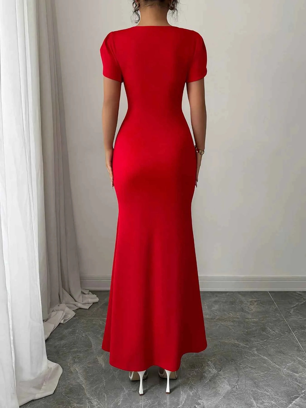 Petal Sleeve Mermaid Maxi Dress 53dc5be3-45ef-4b70-9d93-548f635d8878-Max-Origin