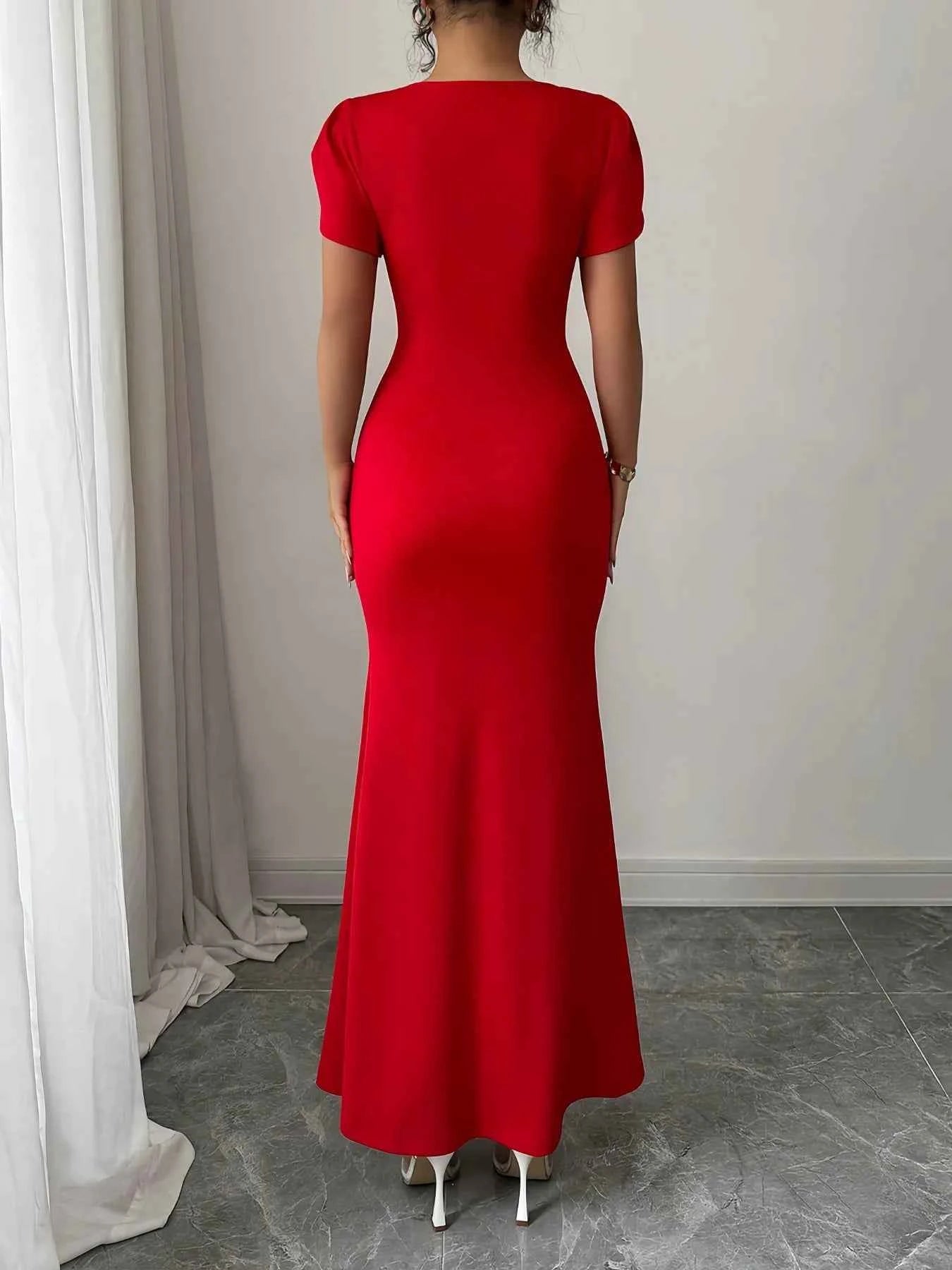 Petal Sleeve Mermaid Maxi Dress 53dc5be3-45ef-4b70-9d93-548f635d8878-Max-Origin