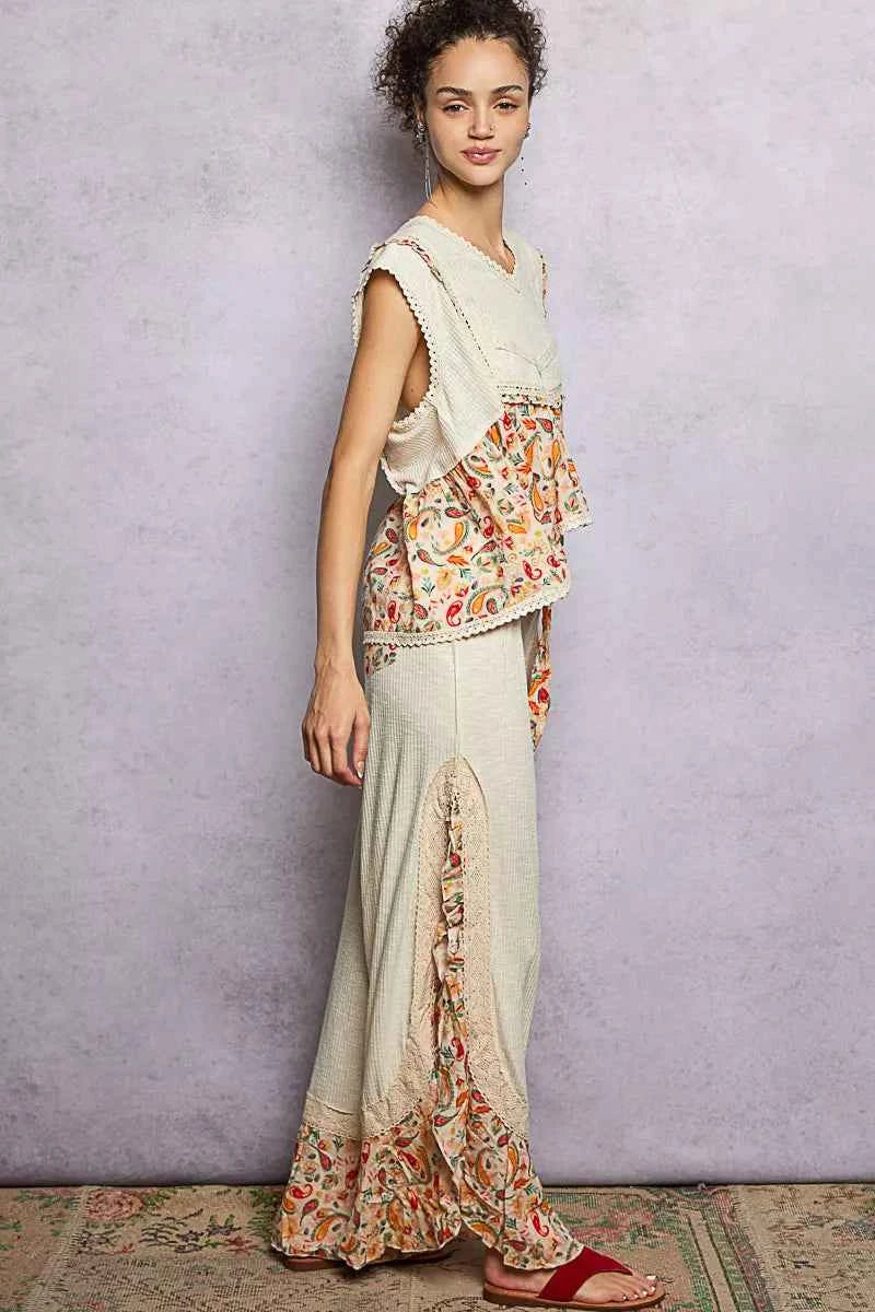 POL Lace Detail Floral Cropped Ruffled Top 54116b32-67da-4d6c-b7c1-b889c1b37565-Max-Origin