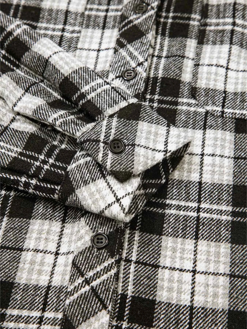Plaid Print Chest Pockets Buttoned Shirt 542a61dd28804057822d2f0c79c0b2b3-Max-Origin
