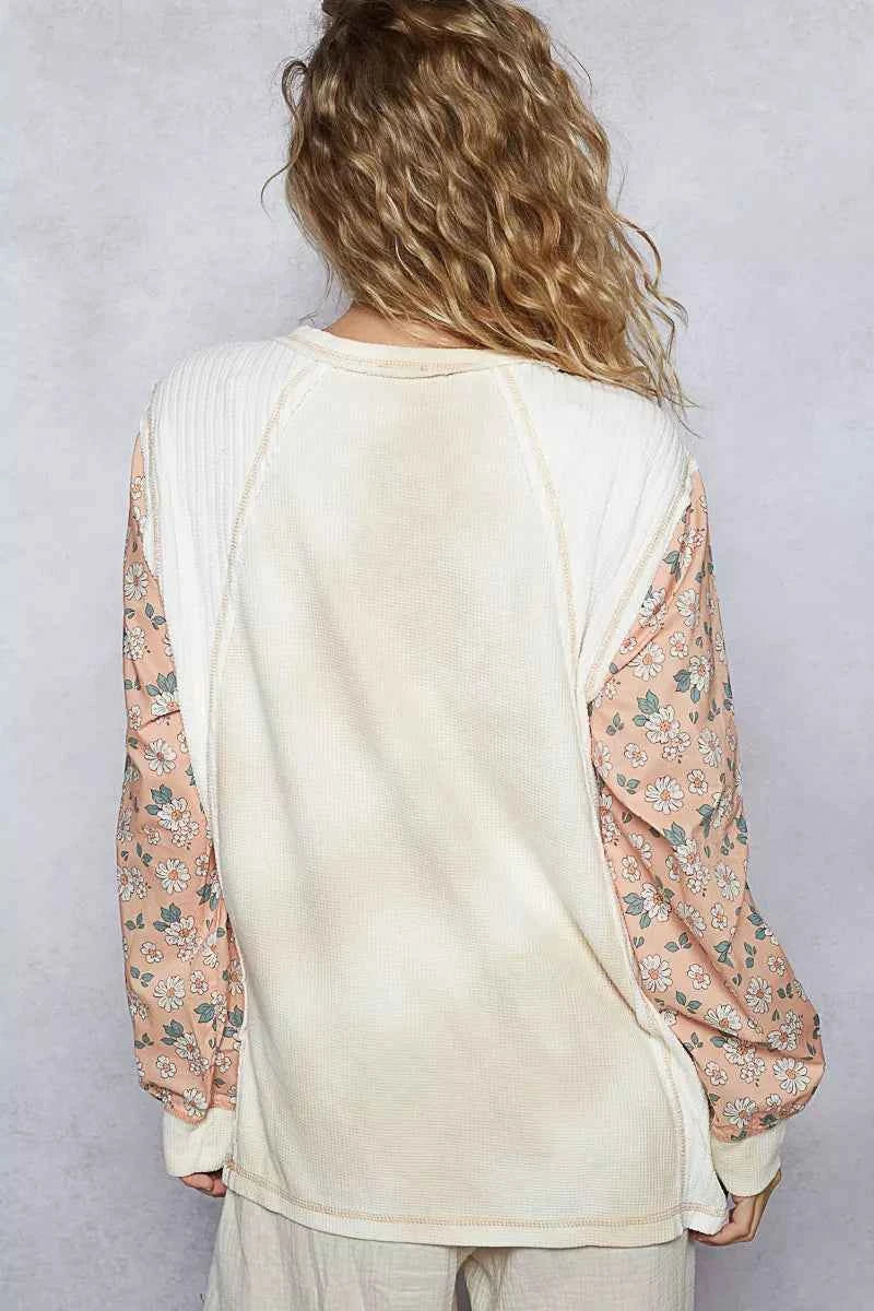 Exposed Seam Star Patch Thermal Top with Floral Sleeves 54395fae-b5d8-47eb-9006-2ae761104d6b-Max-Origin