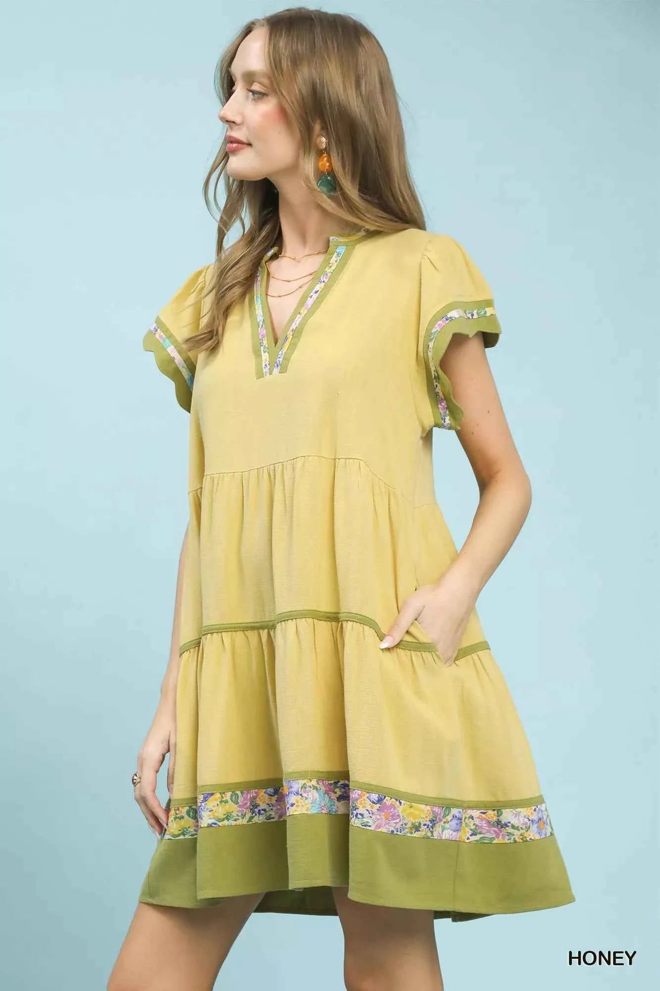 Umgee Linen Tiered Flutter Sleeve Dress with Floral Trim 54664494-f017-4931-b867-2ba36ae23e0d-Max-Origin