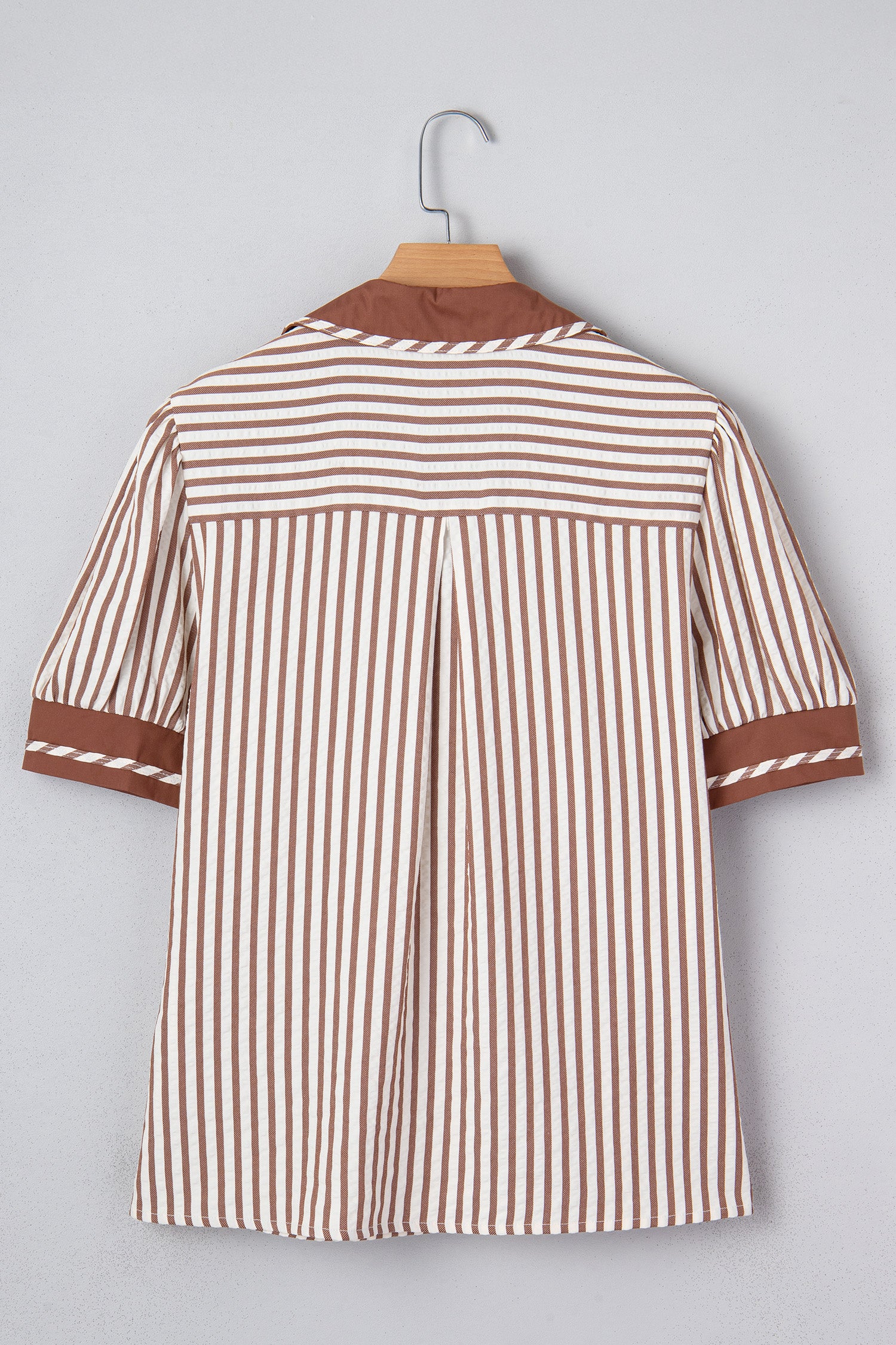 Khaki Stripe Collared Split Neck Short Bubble Sleeve Blouse 54b1b8026750f1df