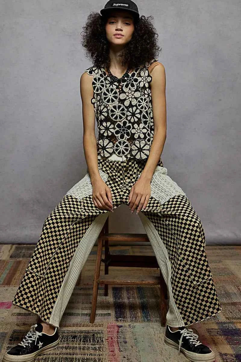 POL Round Neck Floral Crochet Sleeveless Cropped Top 54f59d11-47cb-4566-9bf7-c6ac6ad7b7b7-Max-Origin