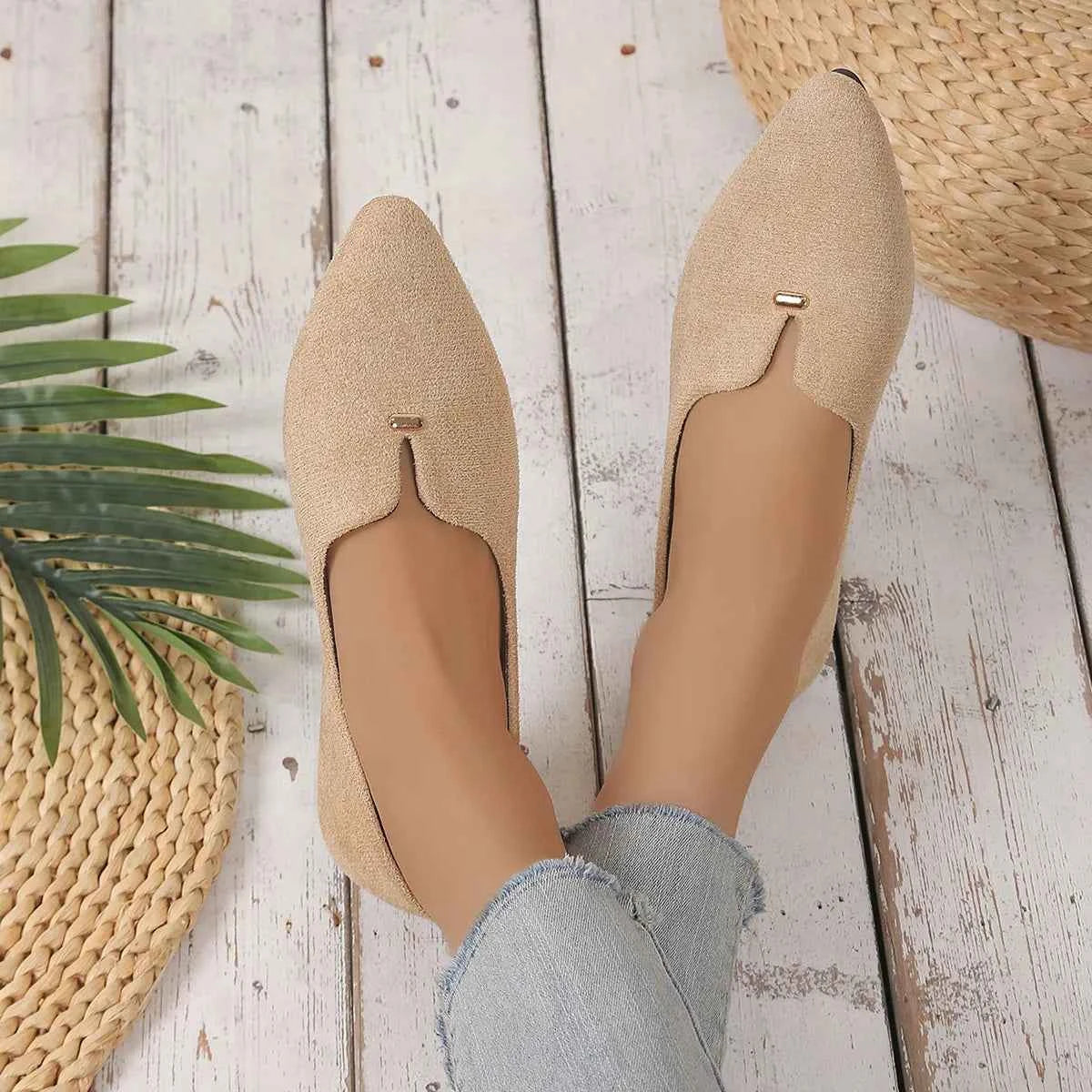 Point Toe Flats Slip-Ons Apricot 556e47bf88bd4b7f864ad536200be5a2-Max-Origin