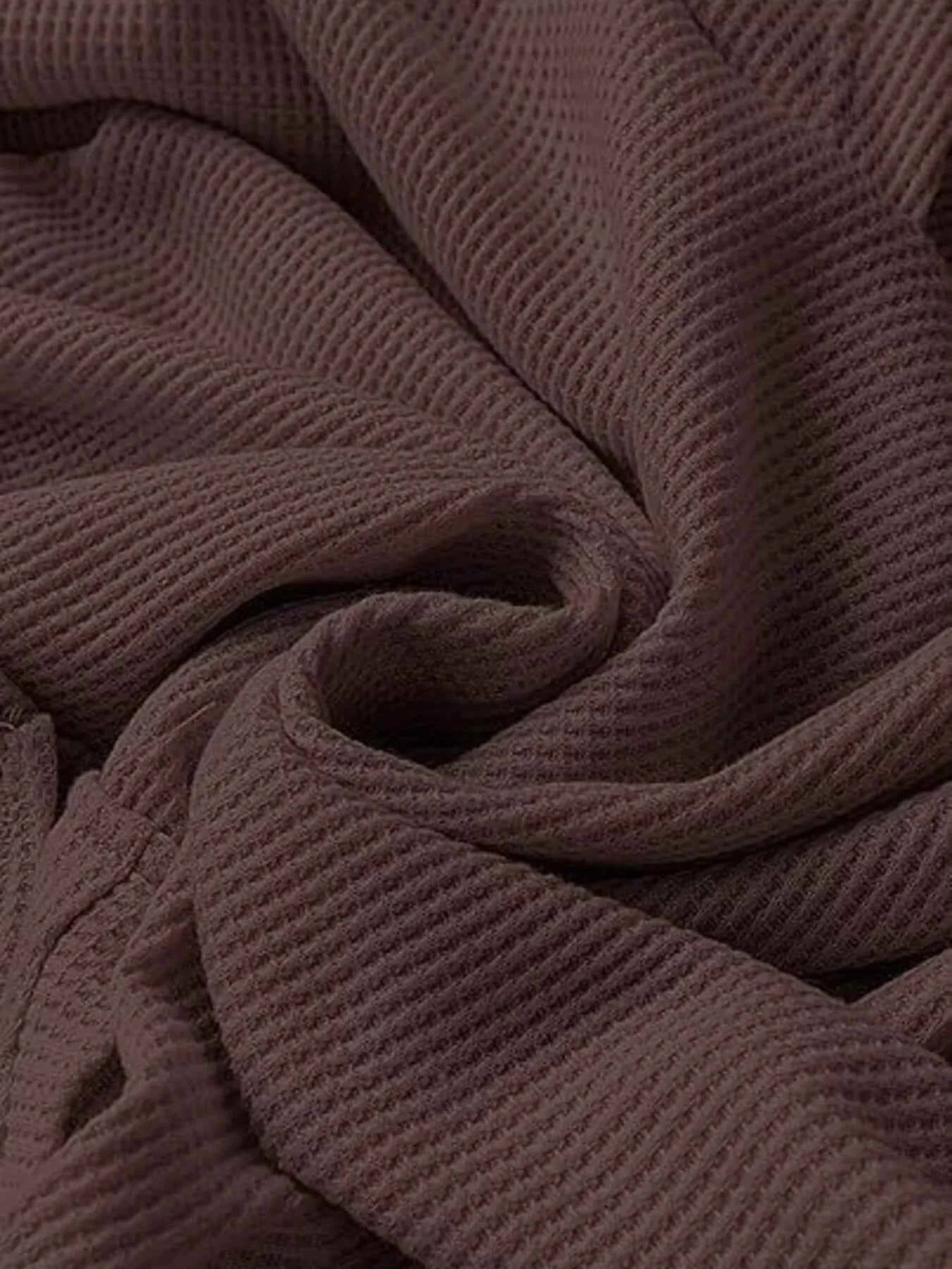 High-Low Hoodie with Kangaroo Pocket 5574487fa157452faf709945a20f392f-Max-Origin
