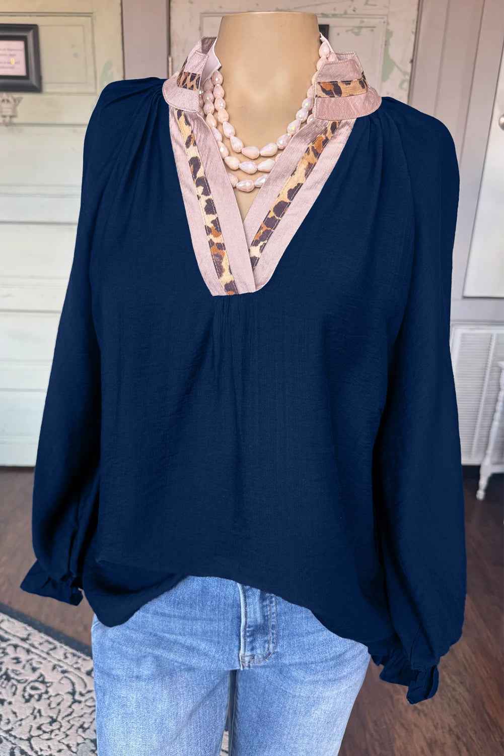 Dirty blue Leopard Trim V Neck Flounced Bracelet Sleeve Blouse 5578738e65cb29bc