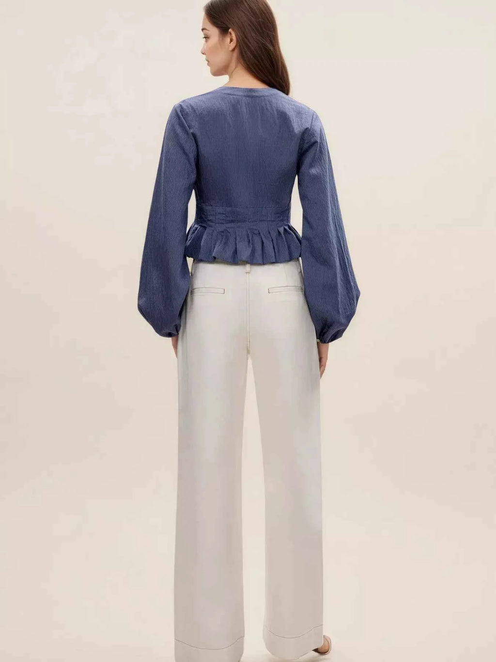 Ruffled Hem Balloon Sleeve Blouse 55b99be94b414489a10bf77962e20166-Max-Origin