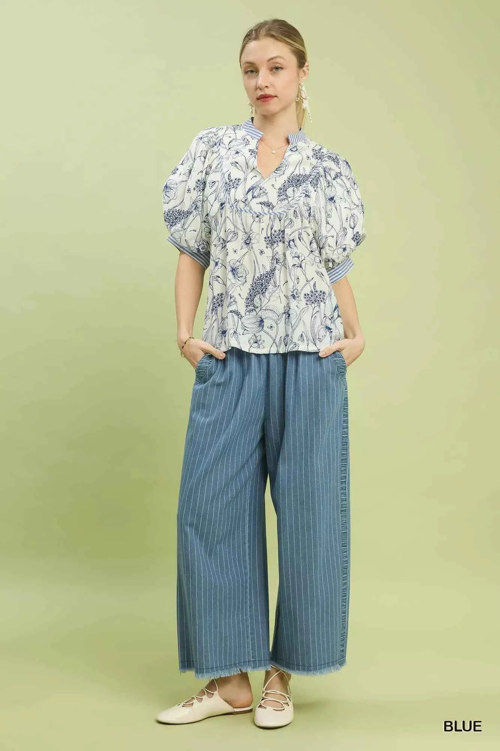 Umgee Mixed Print Puff Sleeve Split Neck Top 5617089b-3a36-4477-b39b-833063522c8c-Max-Origin