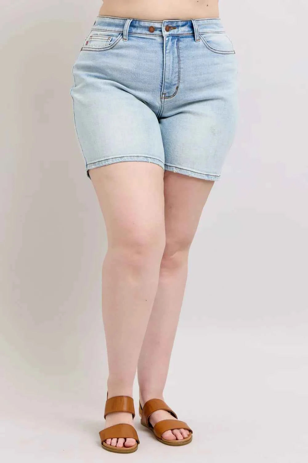 Full Size 2 Button Denim Shorts with Pockets Plus Size 563d5efb-e713-4ff4-baaa-f5c3058c6215-Max