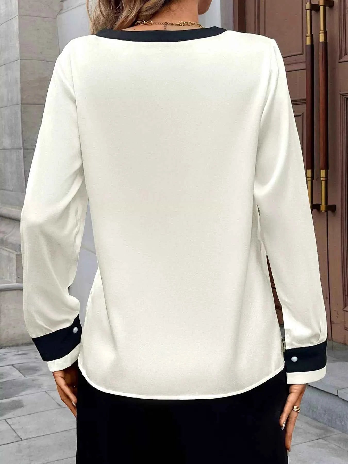 Contrast Trim V-Neck Blouse 564cf4a0-bbae-44e5-8518-035460aa02bd-Max-Origin