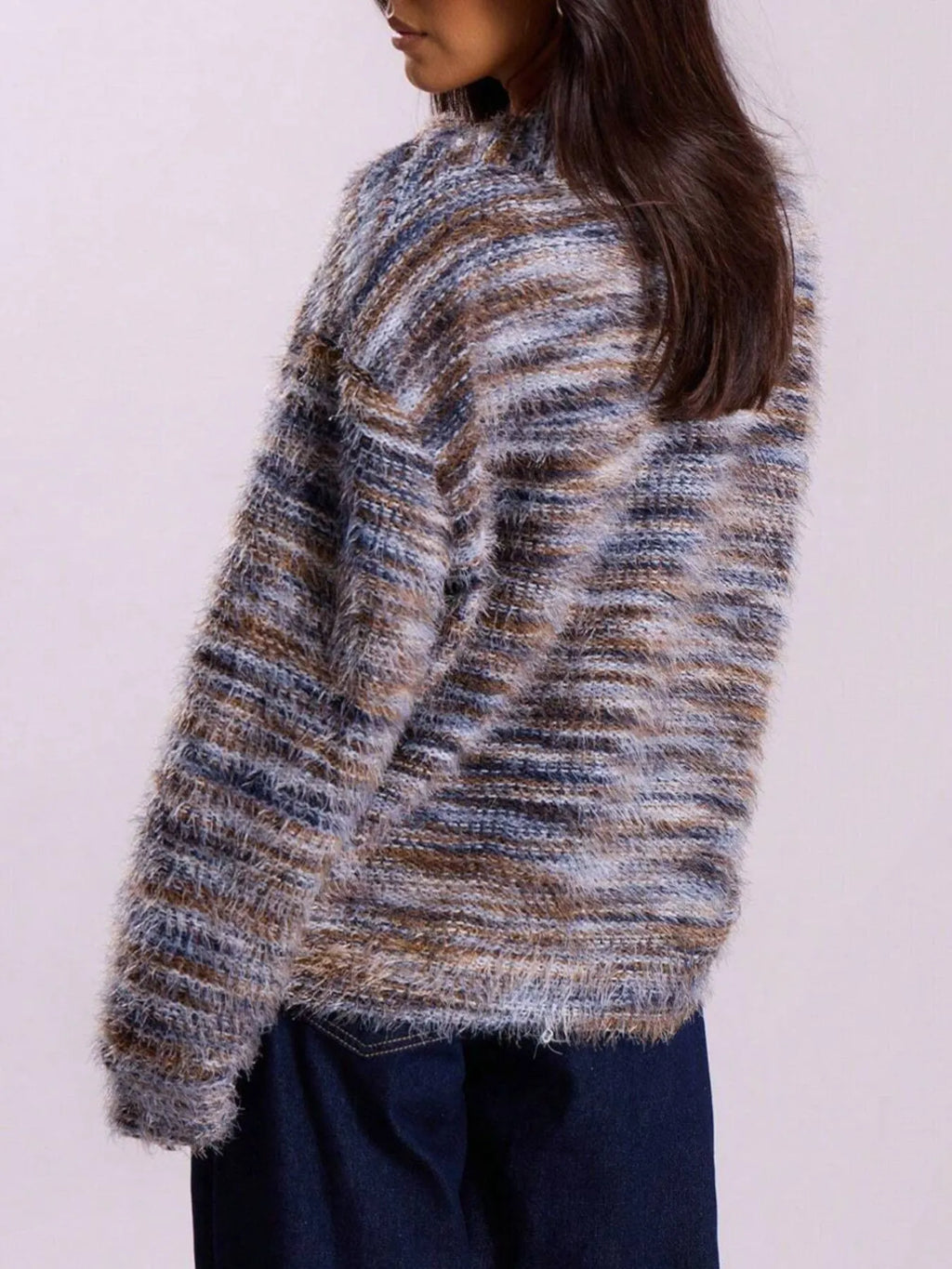 V-Neck Long Sleeve Cardigan 5658fe94-a421-4a4f-936e-d8152dc2877a-Max-Origin