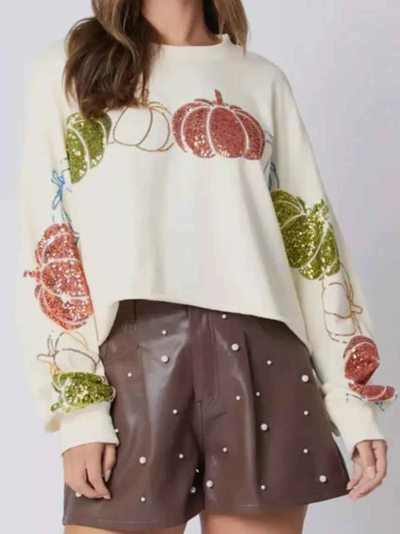 Sequined Pumpkin Halloween Crop Sweatshirt 56ac8400-ab79-45a0-8c85-251280cf9bde-Max-Origin