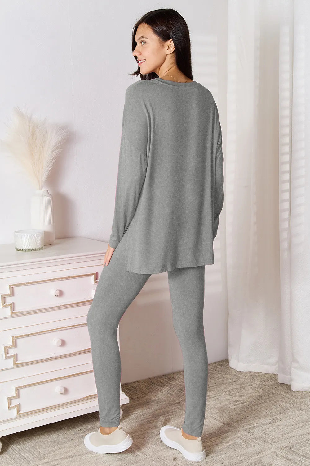 Basic Bae Bamboo Full Size V-Neck Long Sleeve Top and Pants Lounge Set 570d16b5-8096-4653-a1f2-6a1b9b7db4bf-Max