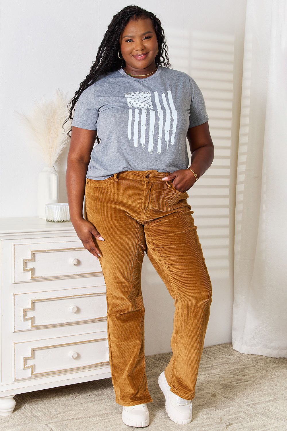 Simply Love US Flag Graphic Cuffed Sleeve T-Shirt 5736d8e1c07747569b7ab4e1bd7d848c-Max