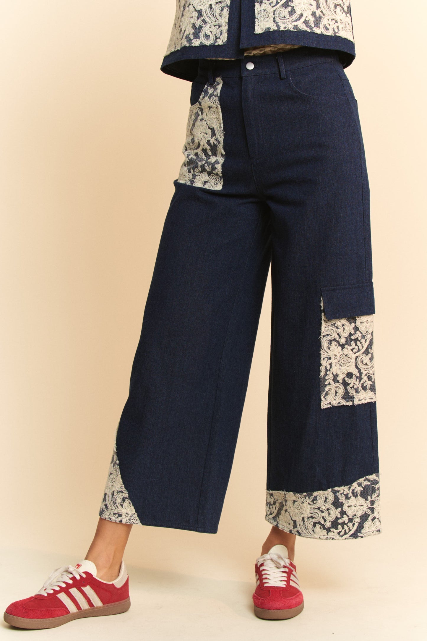 Davi & Dani Lace Applique Wide Leg Jeans