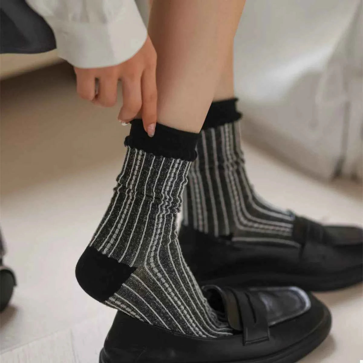 Two-Tone Cotton Knit Crew Socks 574f250e-3026-4ce5-a4dd-336b216652ea-Max-Origin