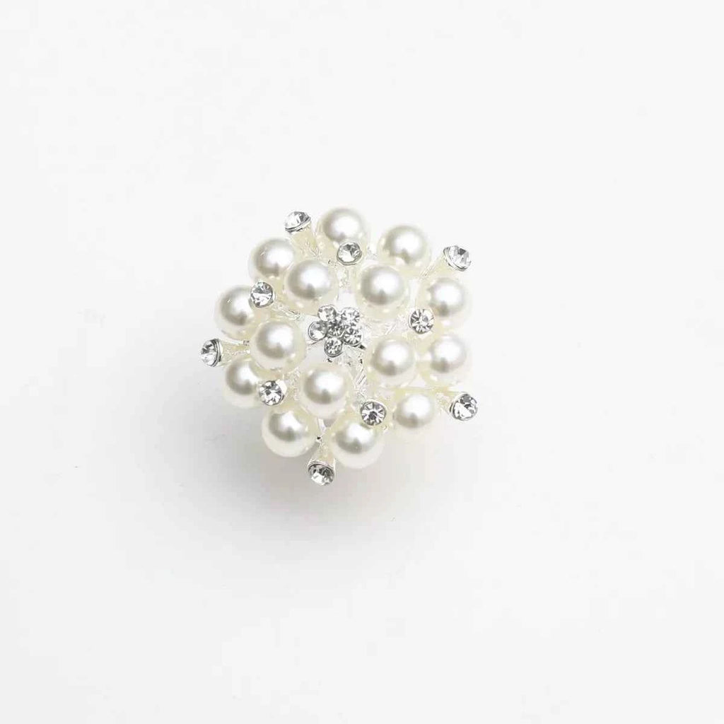 Pearl Cluster Ring 57948a05-ba61-4448-b971-877e56569e63-Max-Origin