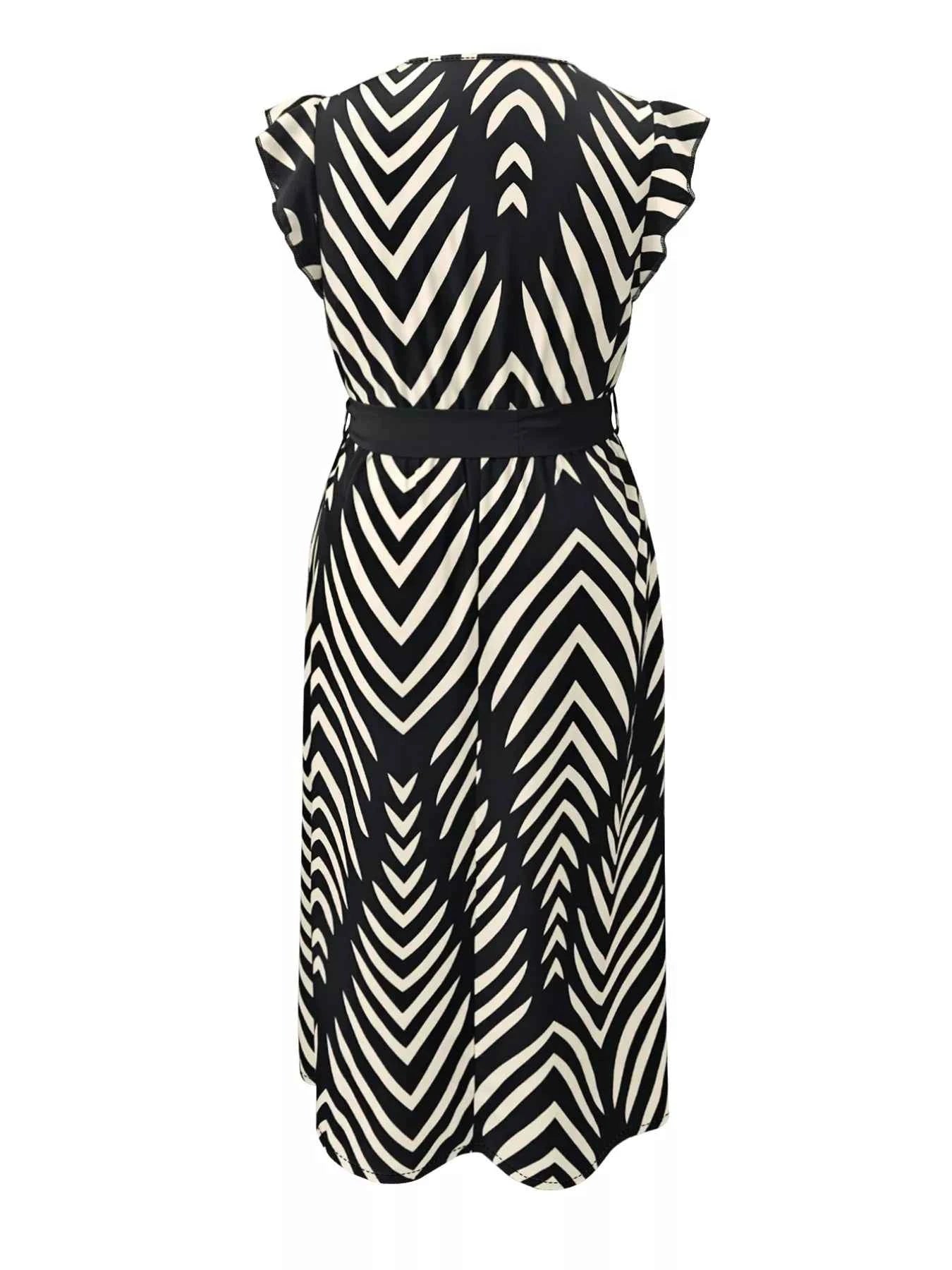 Plus Size Chevron Print Wrap Maxi Dress 5814f571-01b9-4a5b-814b-d2e25589bc3a-Max-Origin