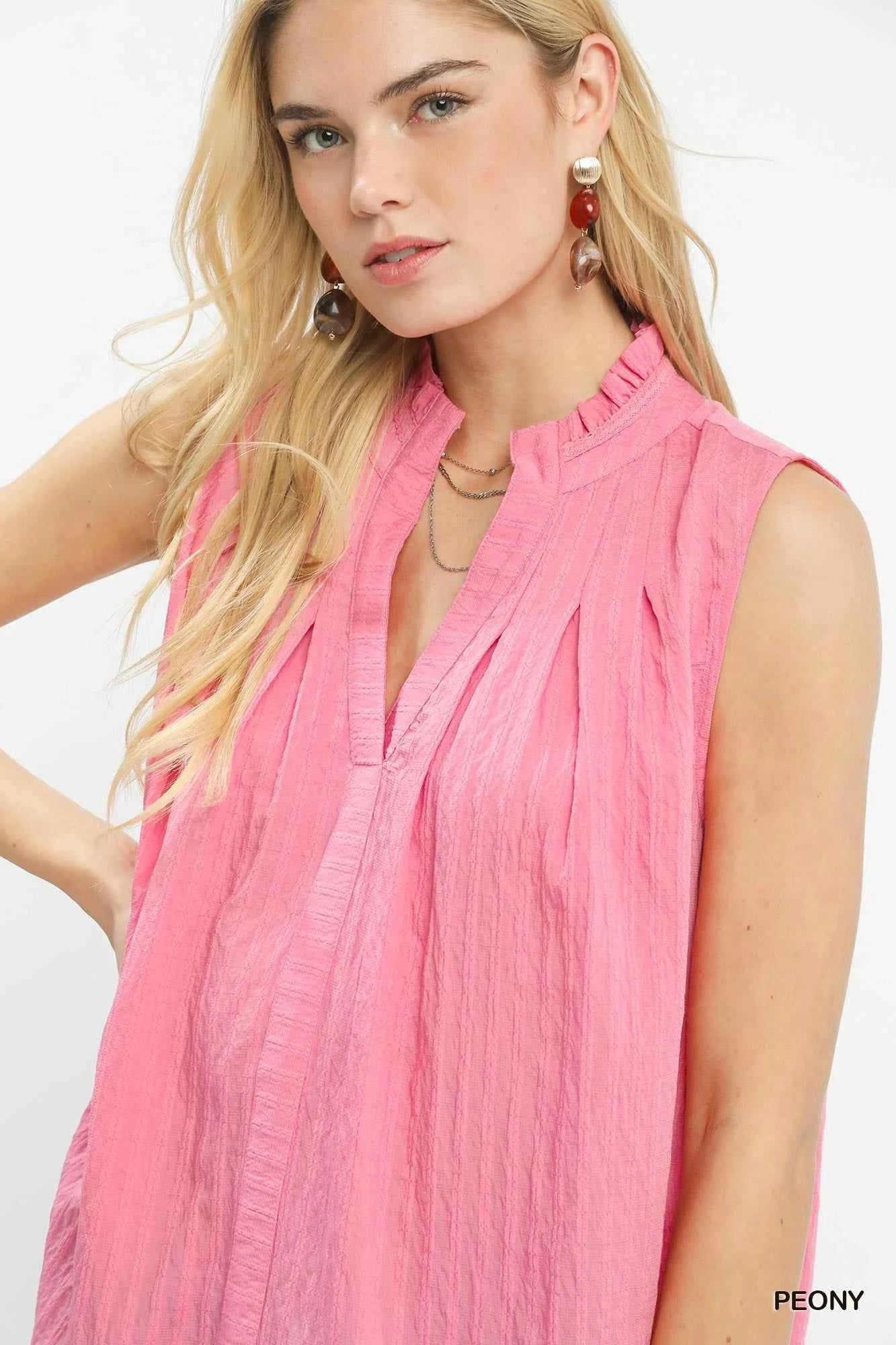 Umgee Sleeveless Textured Split Neck Top 5852dfdc-8e71-4b76-954e-ec64ab57d6ba-Max