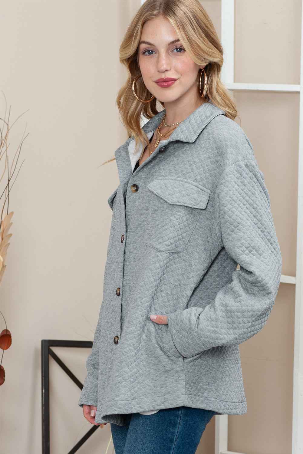 Gray Lattice Texture Retro Flap Pocket Button Quilted Shacket 58638baad17b53dc