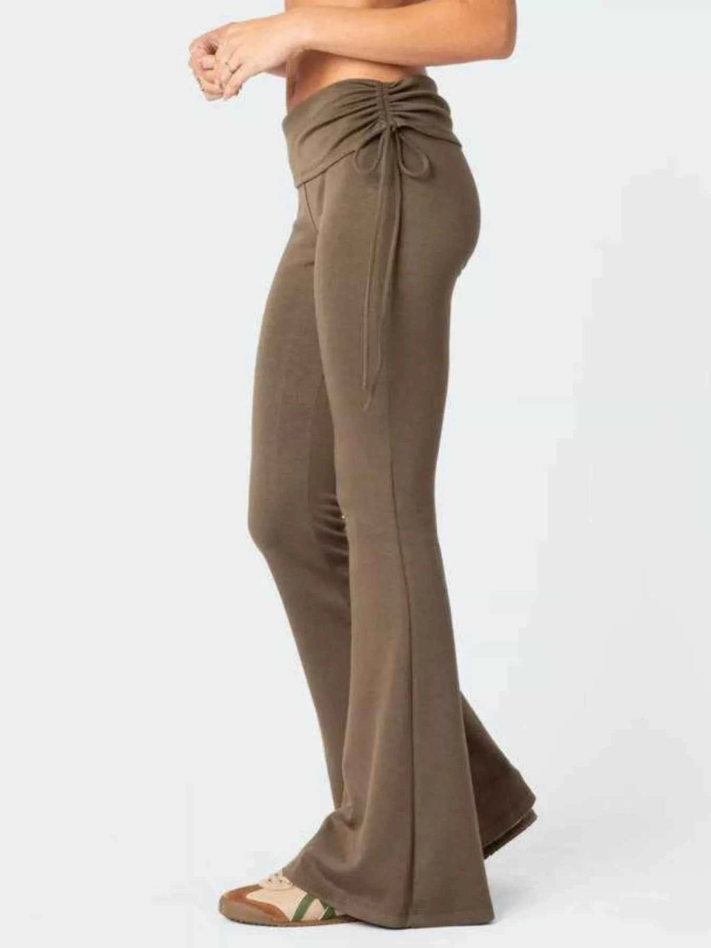 High-Waisted Flare Pants 58741f6d-2219-4eff-a2d4-d30ed52e84a6-Max-Origin