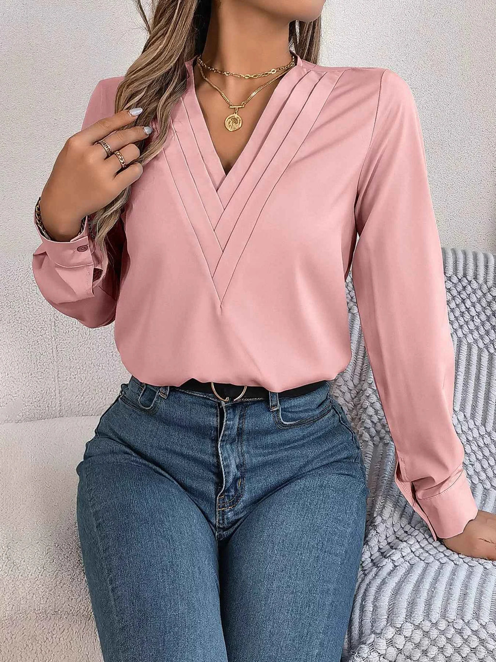Layered V-Neck Long Sleeve Blouse 58d6a289-2c7b-4ccb-86f2-75ceb7e9b73f-Max-Origin