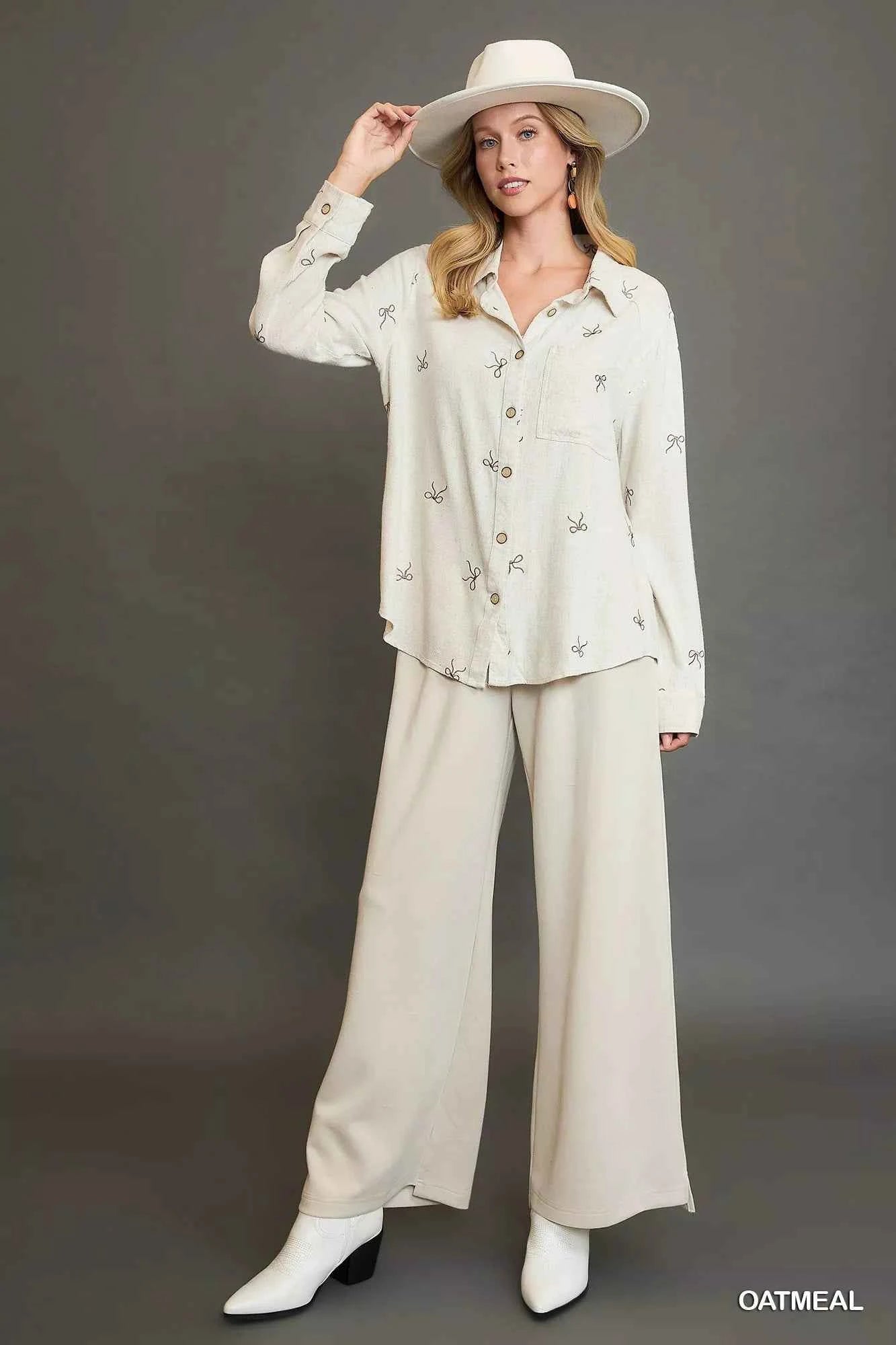 Umgee Linen Blend Fitted Shirt with Ribbon Embroidery Details
