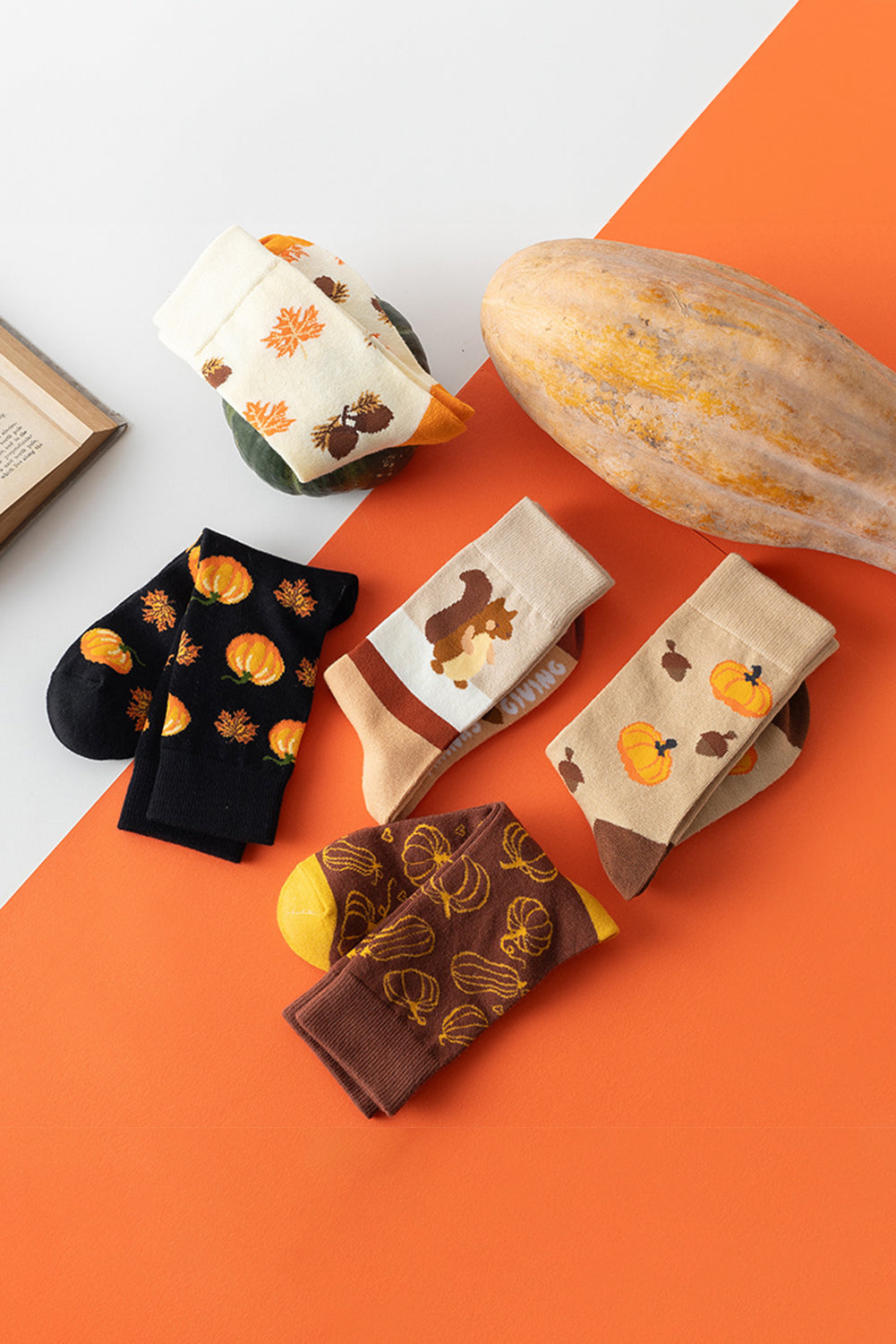 Parchment Pumpkin & Acorn Pattern Combed Cotton Crew Socks 58f13b43023bd83c