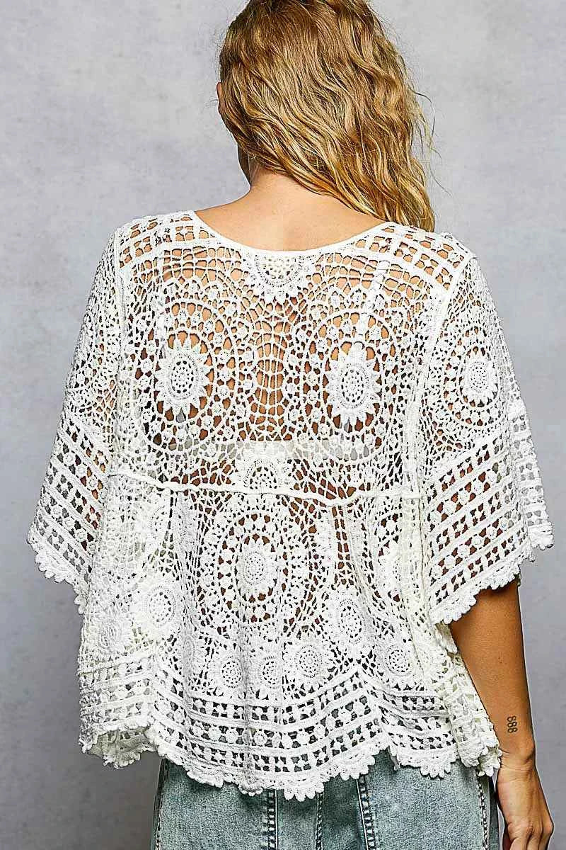 V-Neck Crochet Top with Scalloped Hem 590eb4cb-de8c-4671-86ab-9ac9784a46b9-Max-Origin