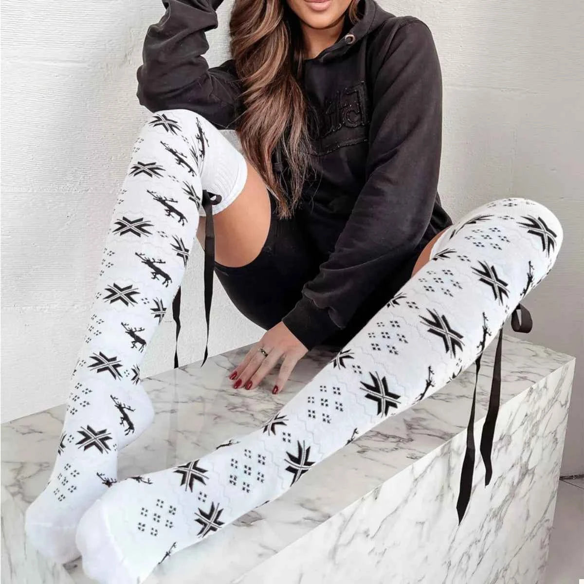 Christmas Bow Knee-High Socks White One Size 59280e0d-cf69-43a9-8aeb-a7c966e2026d-Max-Origin