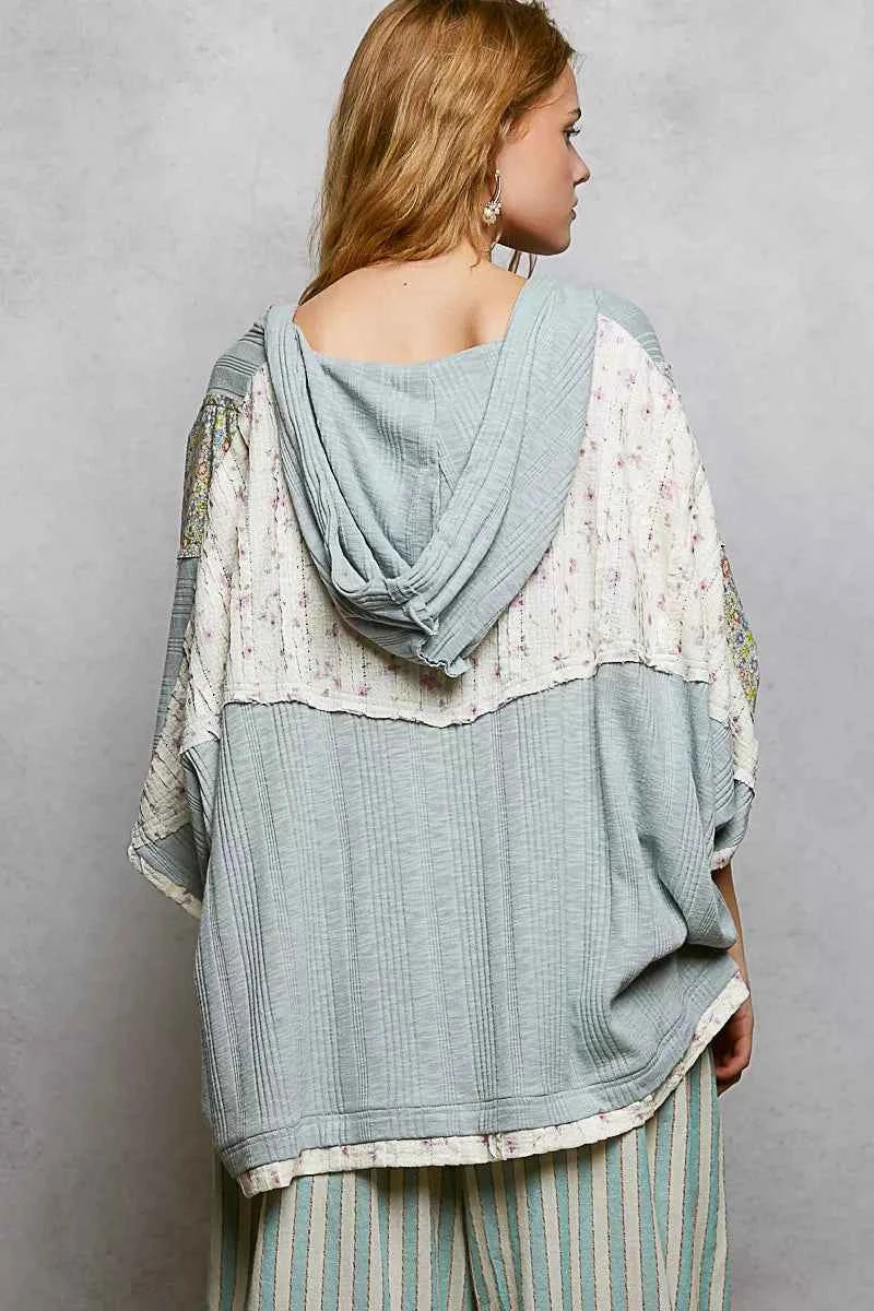 POL Floral Star Patch Hooded Blouse with Lace Contrast Detail 5944b022-516b-408a-a287-ee83852a56ce-Max-Origin