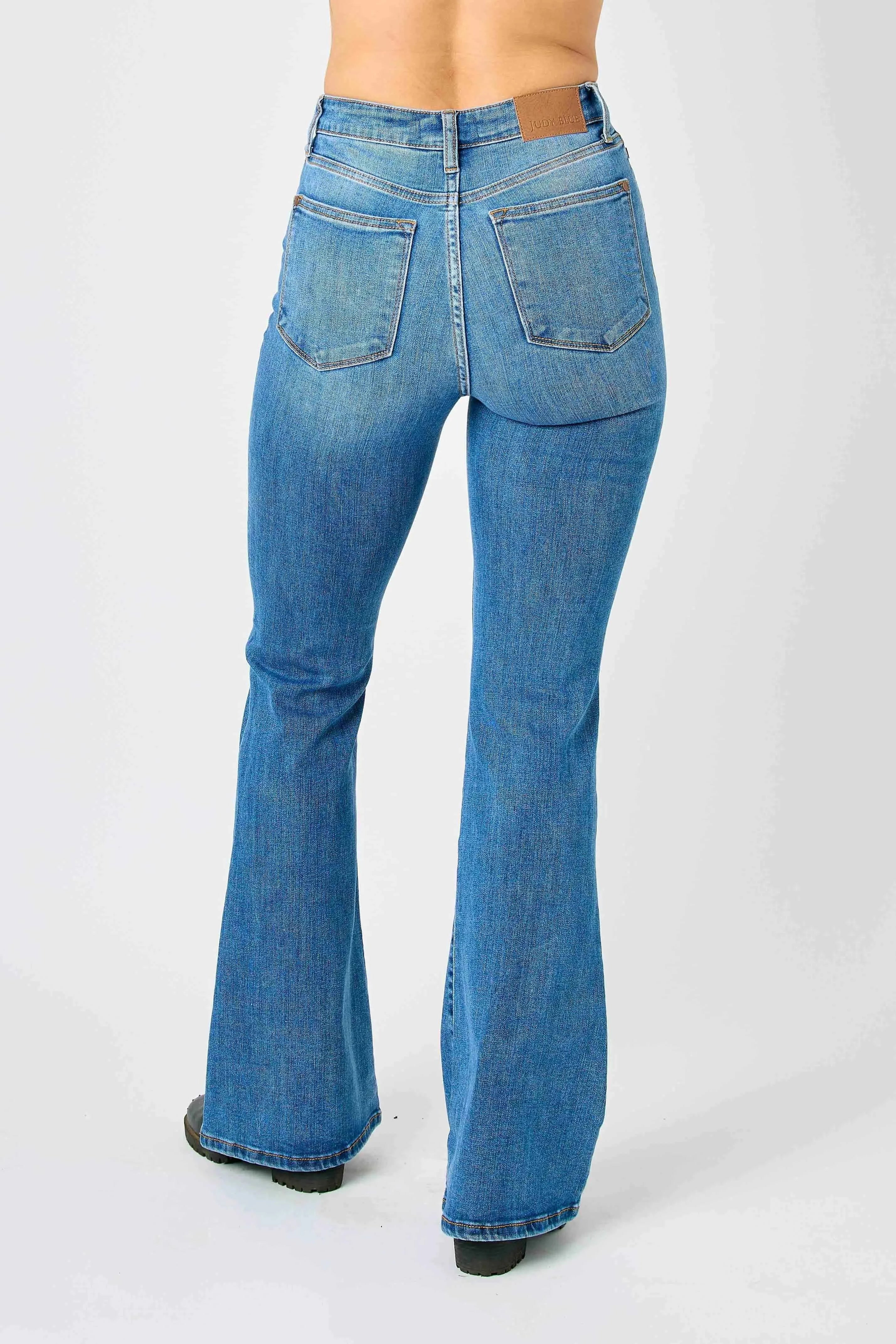Judy Blue Full Size Hw Classic Flare Jeans Plus Size 5964aa67184948318da8a6badb9a7e63-Max-Origin
