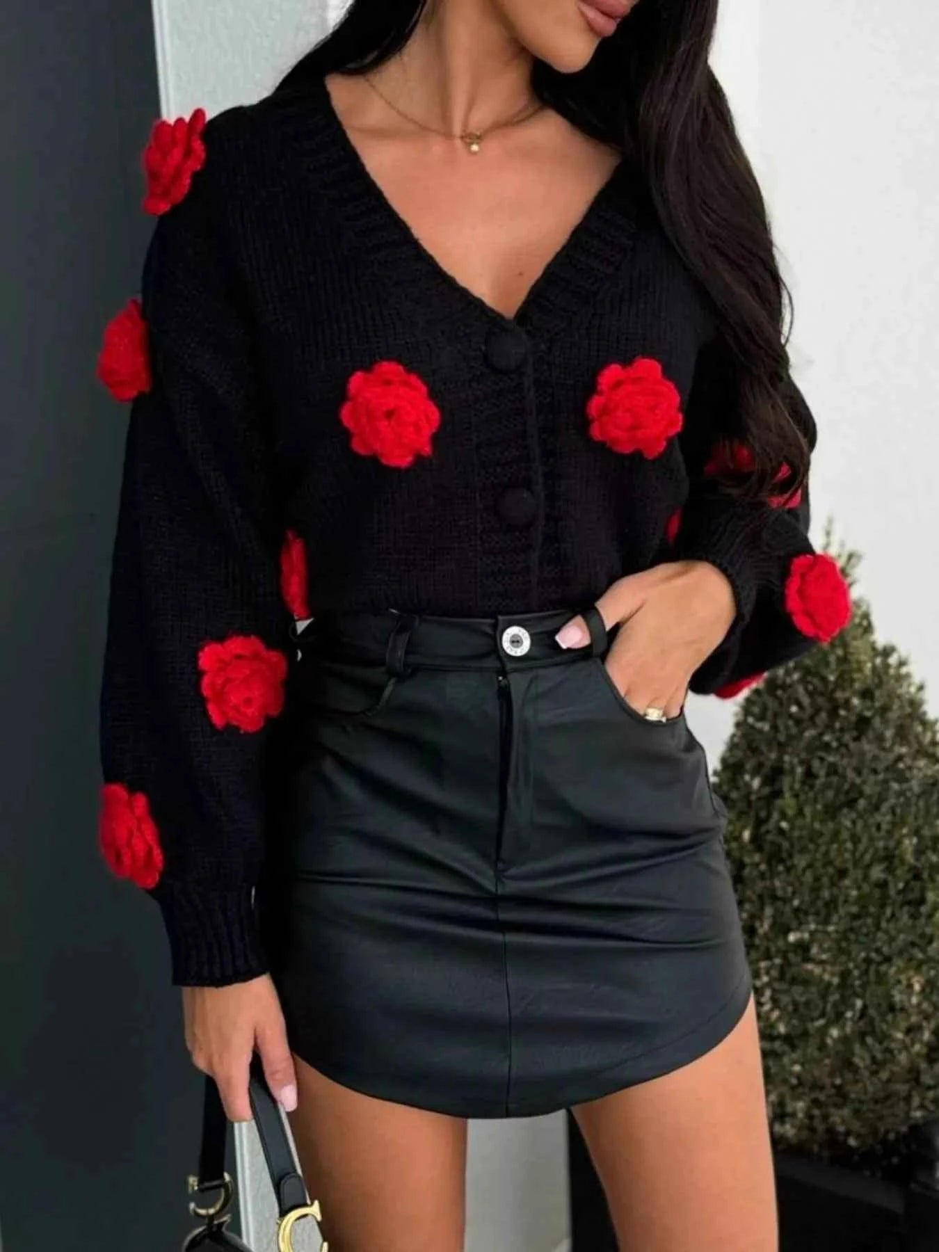 Rose Embellished V-Neck Cardigan 596772c5-8e1f-4917-a6ee-bceead5f3c73-Max-Origin